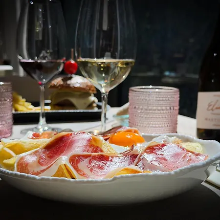 Olivia Ξενοδοχείο 5*